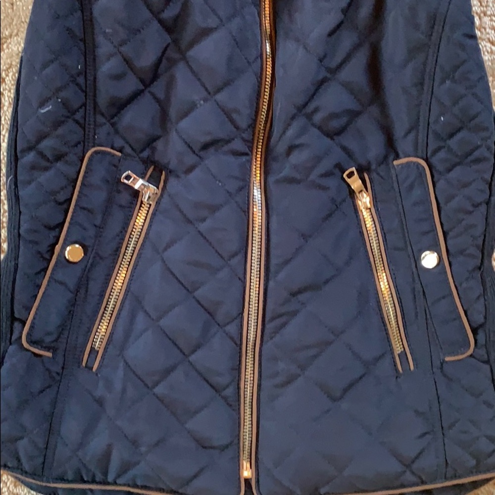 Zara Woman Vest - Picture 2 of 5